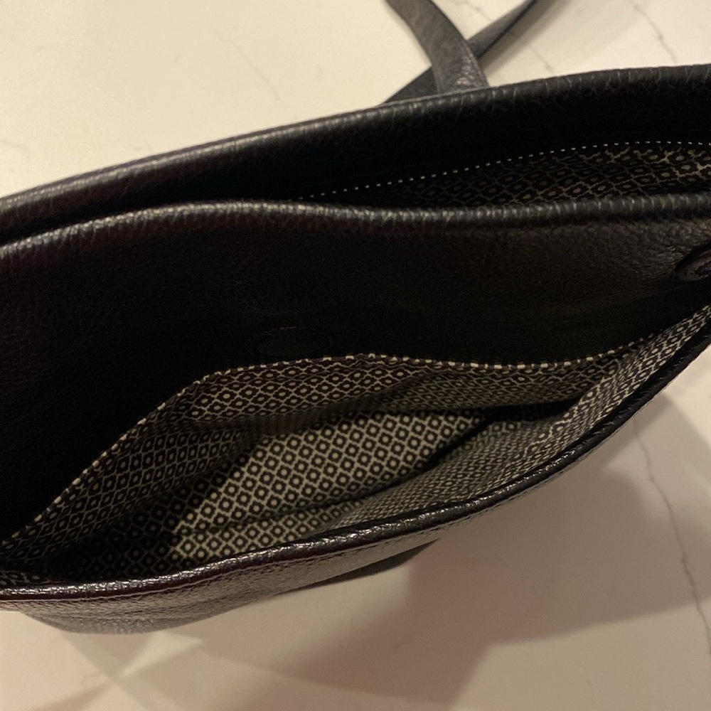 LIKE NEW🌟 Brighton Pretty Tough Royce Organizer black studded crossbody - Picture 7 of 10